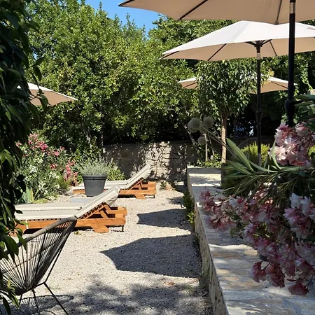 Vendégház Simple Beachfront Bego Kraljevica