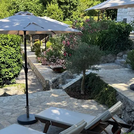 Pensiune Simple Beachfront Bego Kraljevica