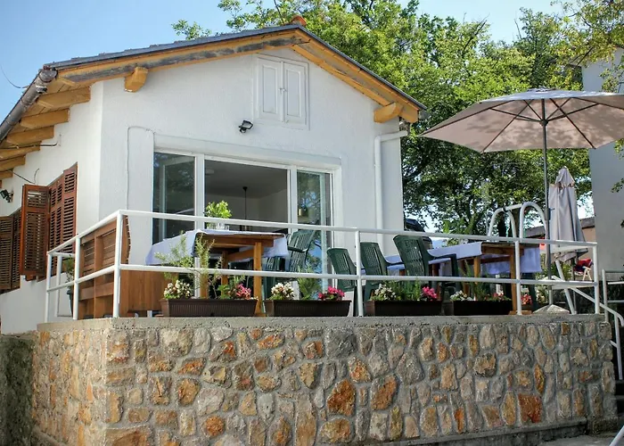 Simple Beachfront Bego Vendégház *