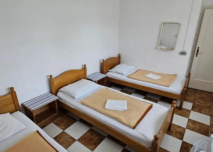 Simple Beachfront Bego Vendégház *