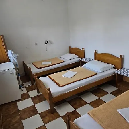 Simple Beachfront Bego