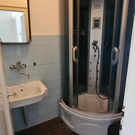 Simple Beachfront Bego * كلارجيفيكا